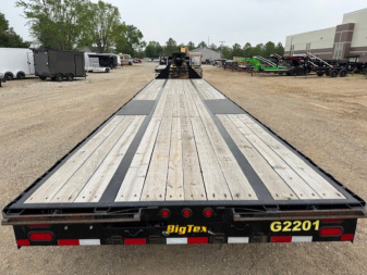 Used 2022 BIG TEX TRAILER CO 22GN-40BK8SIR Flatbed Trailer