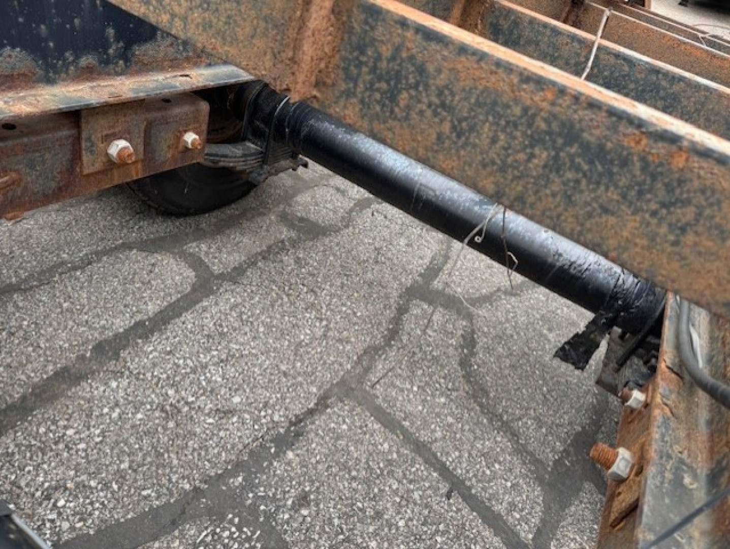 Used 2017 Kaufman Trailers FV-10K-53D Flatbed Trailer