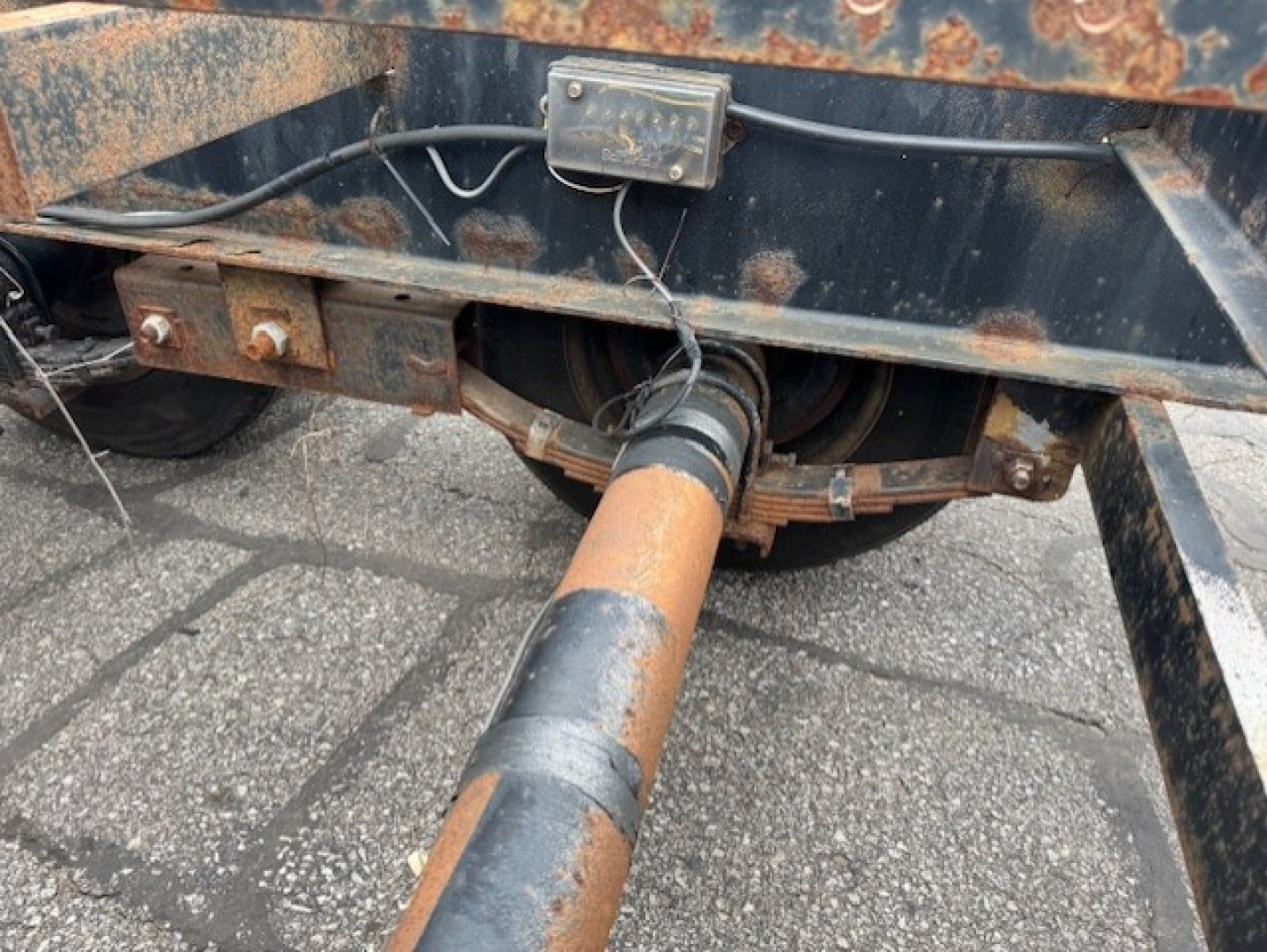 Used 2017 Kaufman Trailers FV-10K-53D Flatbed Trailer