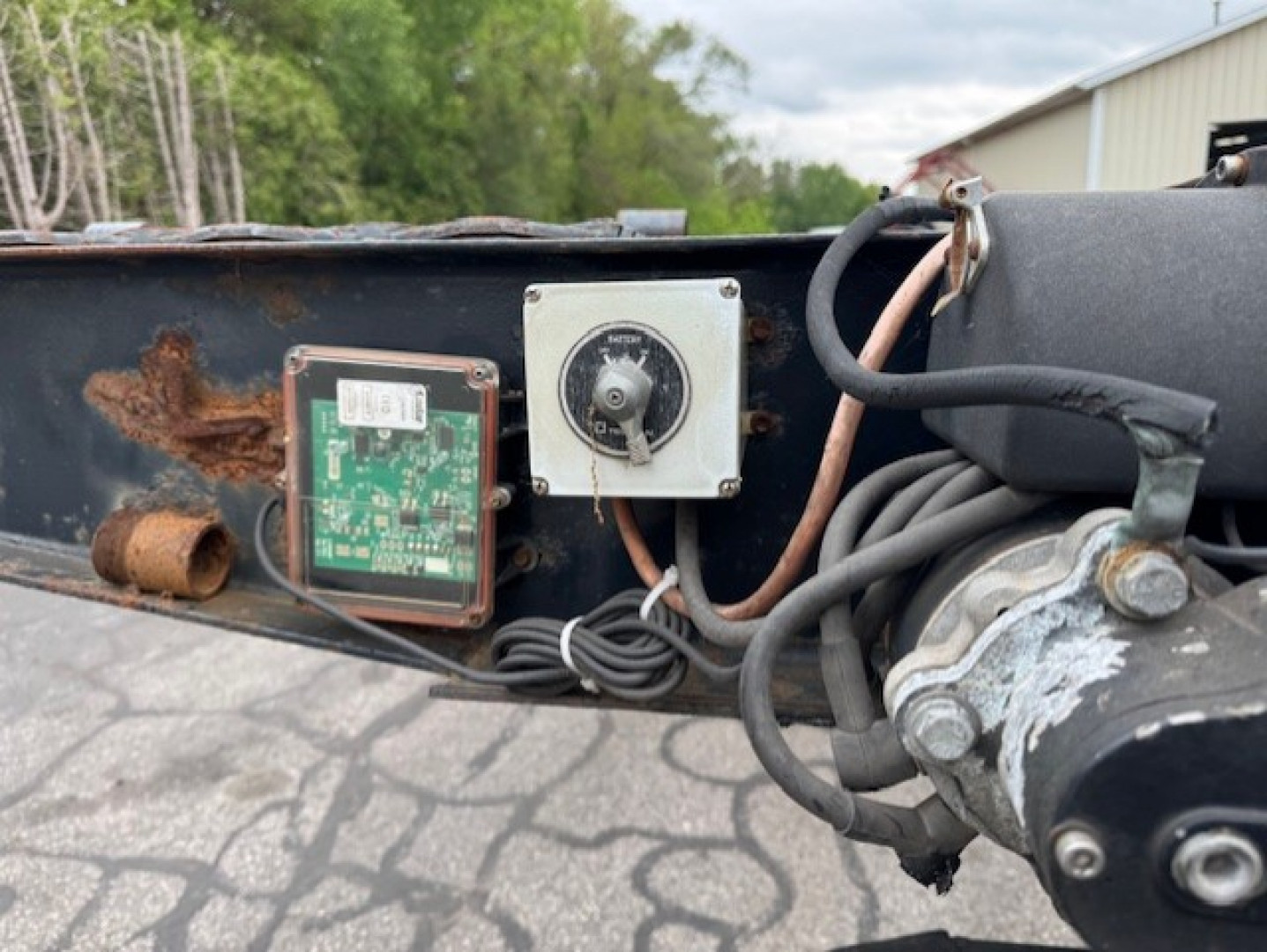 Used 2017 Kaufman Trailers FV-10K-53D Flatbed Trailer