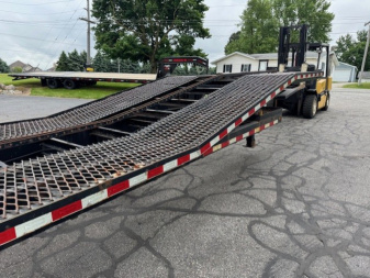 Used 2017 Kaufman Trailers FV-10K-53D Flatbed Trailer