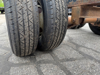 Used 2017 Kaufman Trailers FV-10K-53D Flatbed Trailer