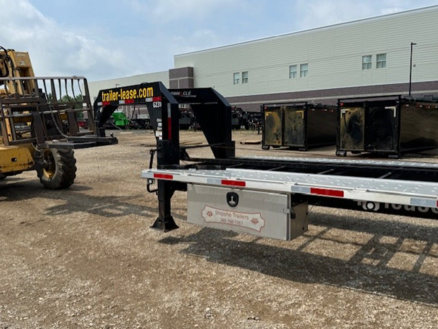 Used 2023 Shipshe Trailers FD-306 REV A Flatbed Trailer