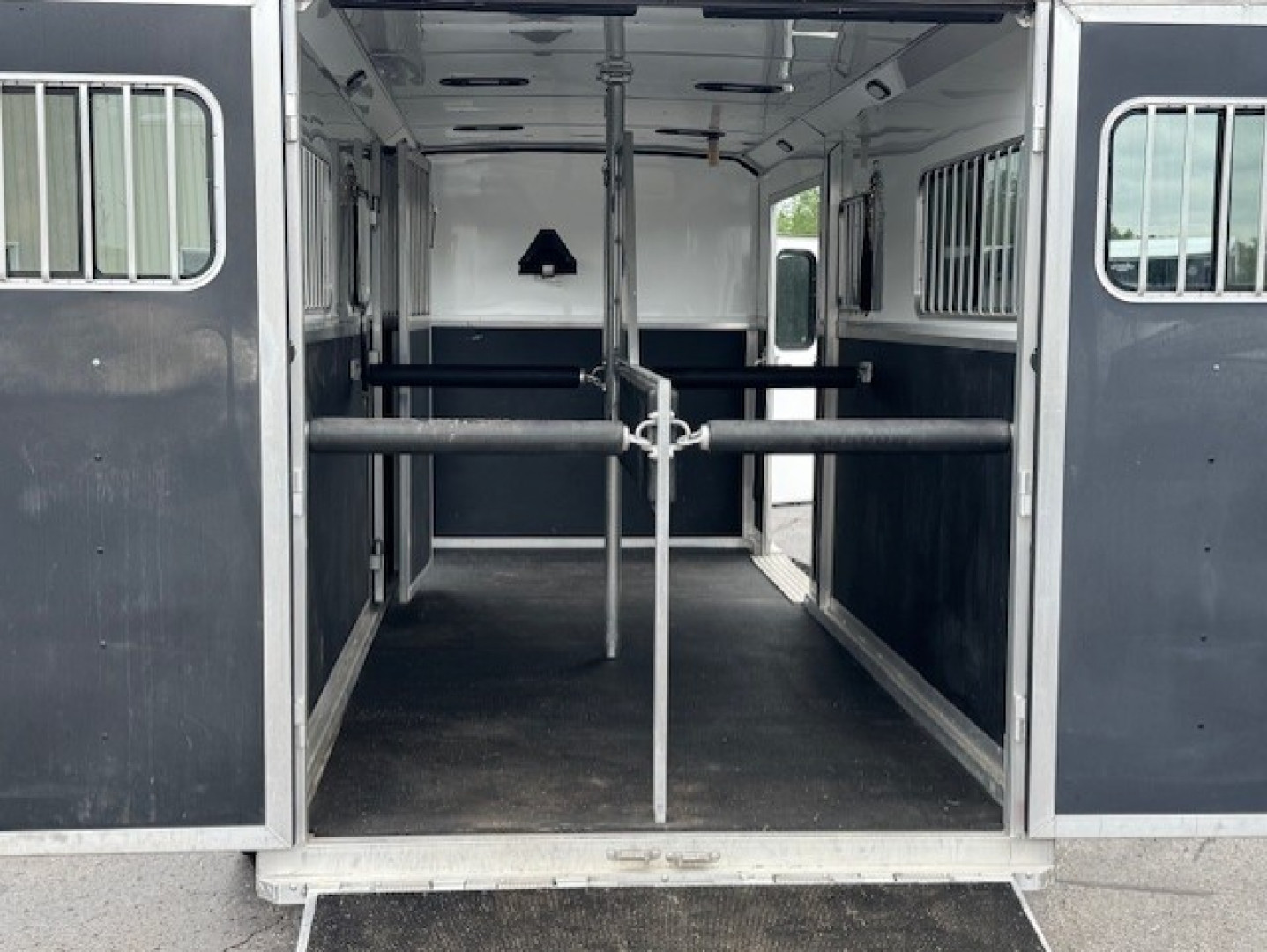 Used 2018 Shadow 69216E-2STR-GN Horse Trailer