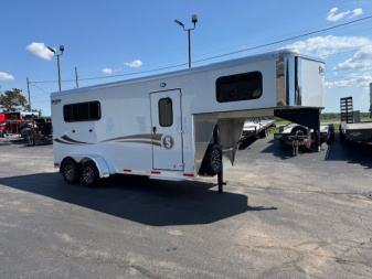 New 2026 Shadow 69170S-SM-3SL-GN-E Horse Trailer