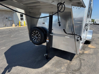 New 2026 Shadow 69170S-SM-3SL-GN-E Horse Trailer