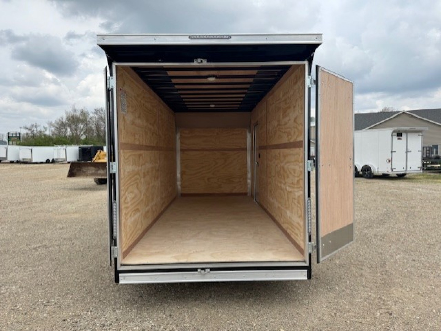 New 2025 United Trailers UXT-716TA52-8.5 Cargo / Enclosed Trailer