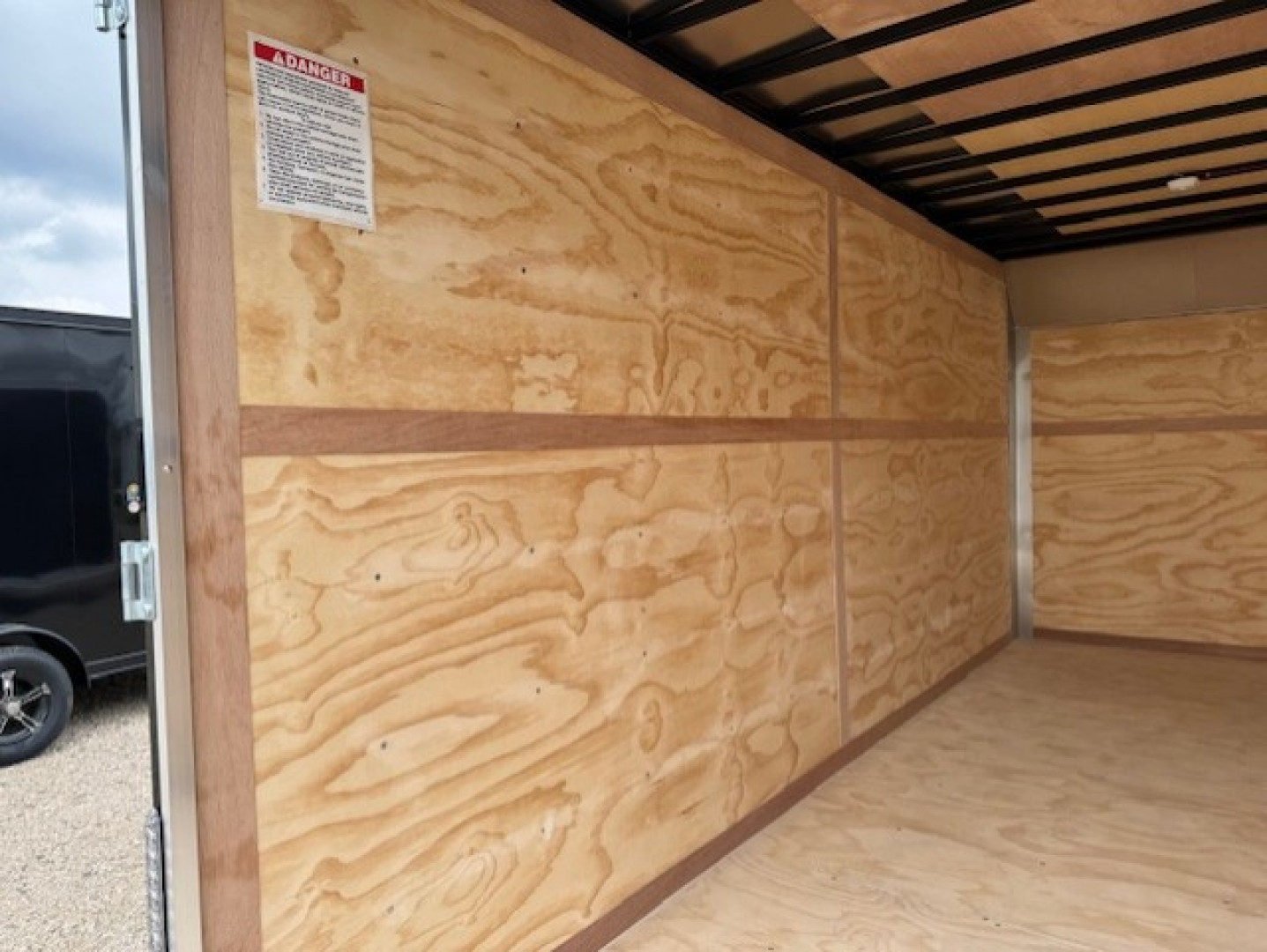 New 2025 United Trailers UXT-716TA52-8.5 Cargo / Enclosed Trailer