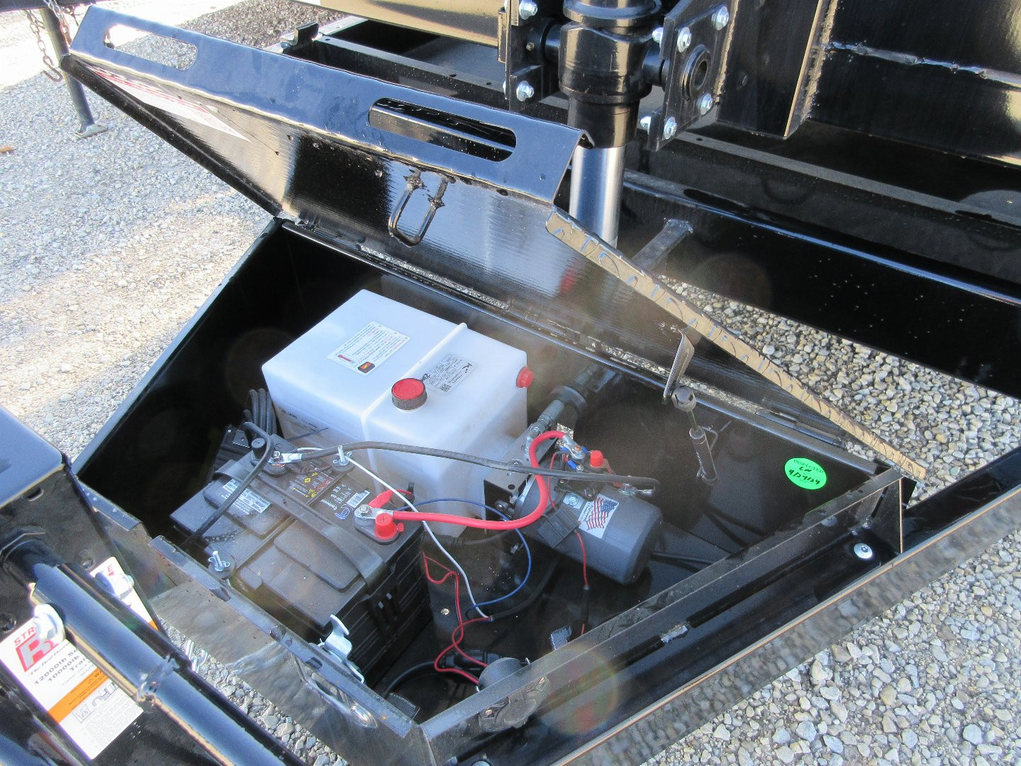 New 2025 Sure-Trac 82 IN x 14 HD Low Profile Dump Trailer  14K Telescopic