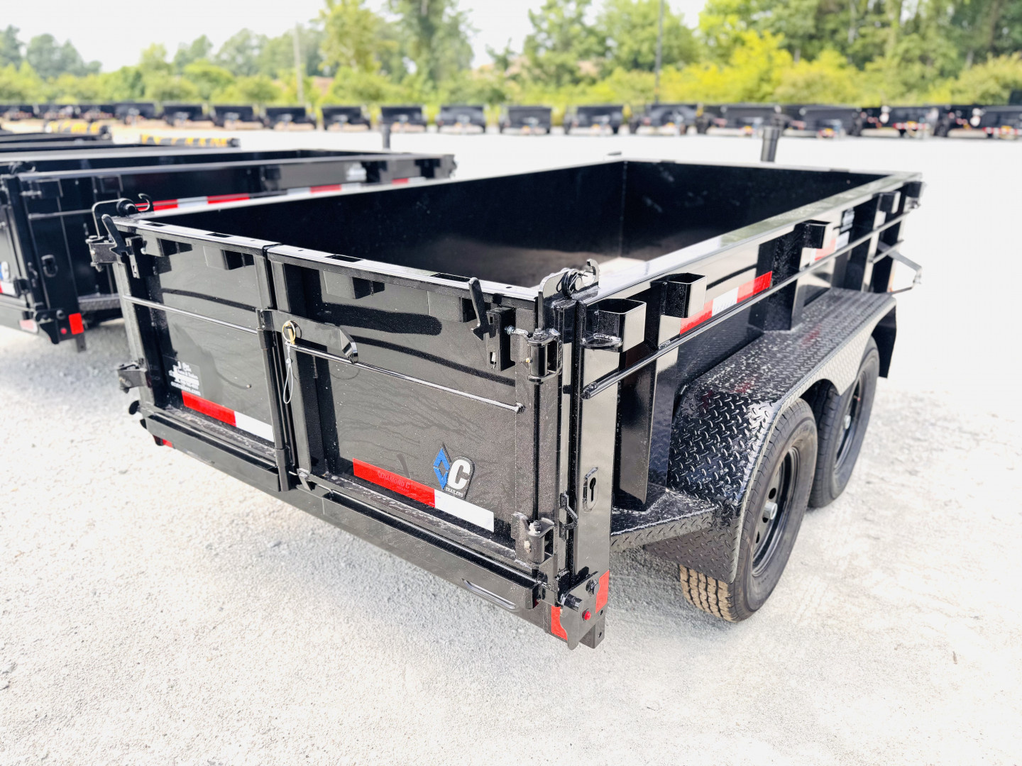New 2026 Diamond C GDT235 5x10 Trunnion Hoist Dump Trailer