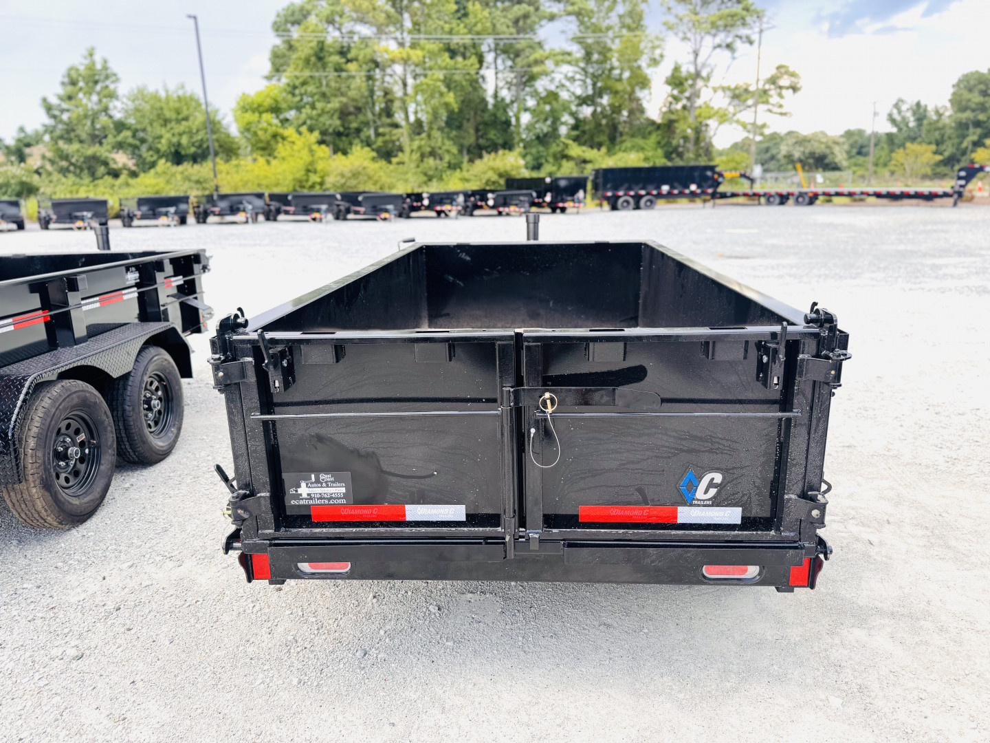 New 2026 Diamond C GDT235 5x10 Trunnion Hoist Dump Trailer