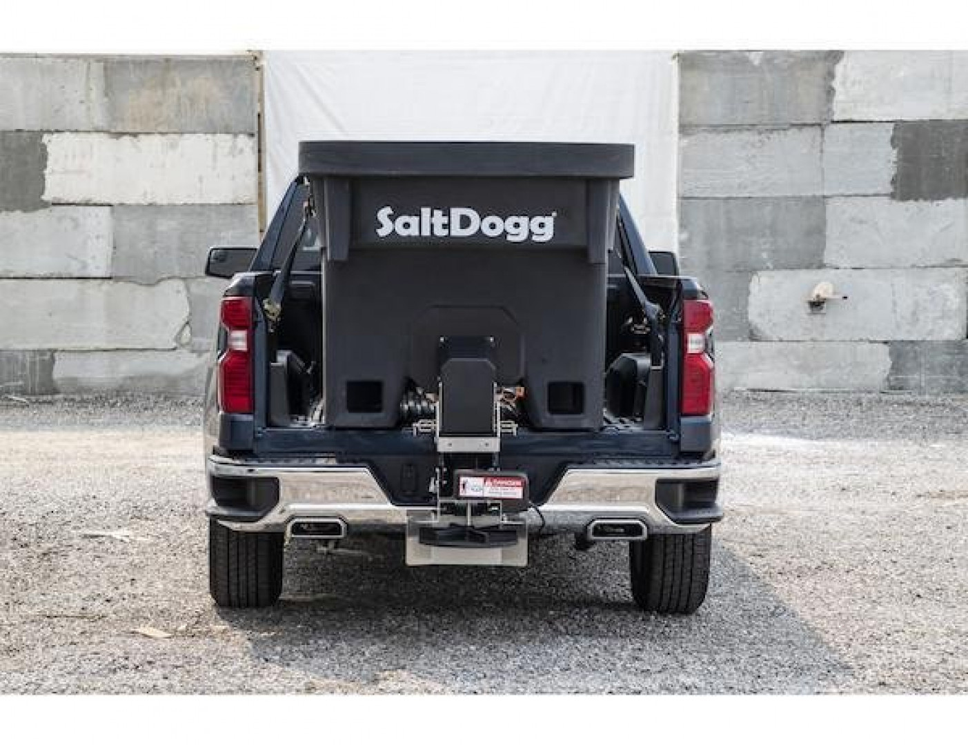 New SaltDogg SHPE1500 Salt Spreader