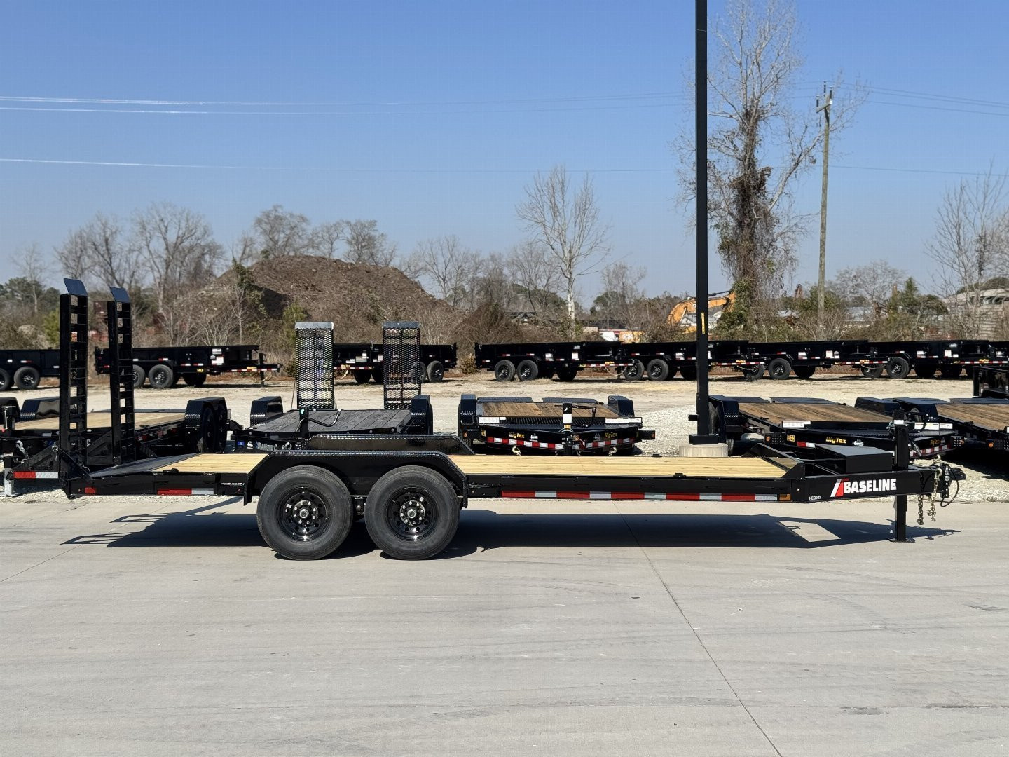 New 2025 Diamond C Trailers Equipment Trailer