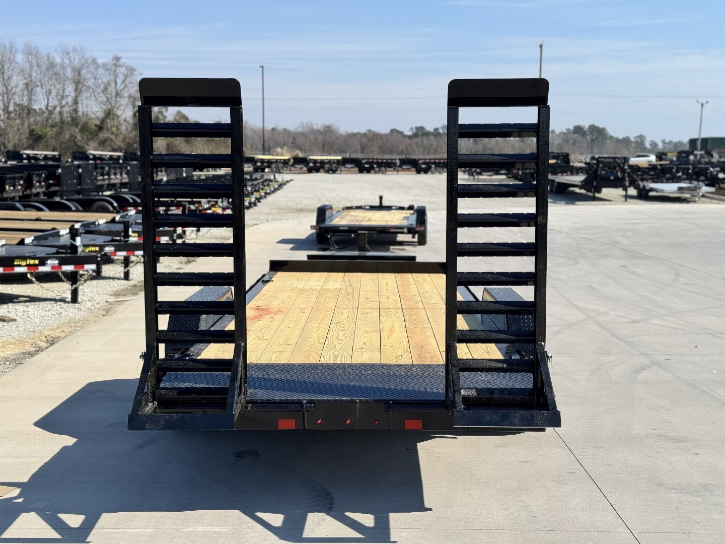 New 2025 Diamond C Trailers HEQ207-20 Equipment Trailer