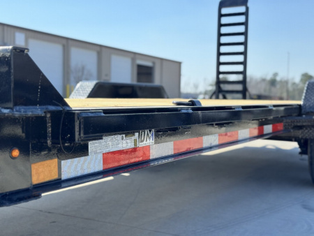 New 2025 Diamond C Trailers HEQ207-20 Equipment Trailer
