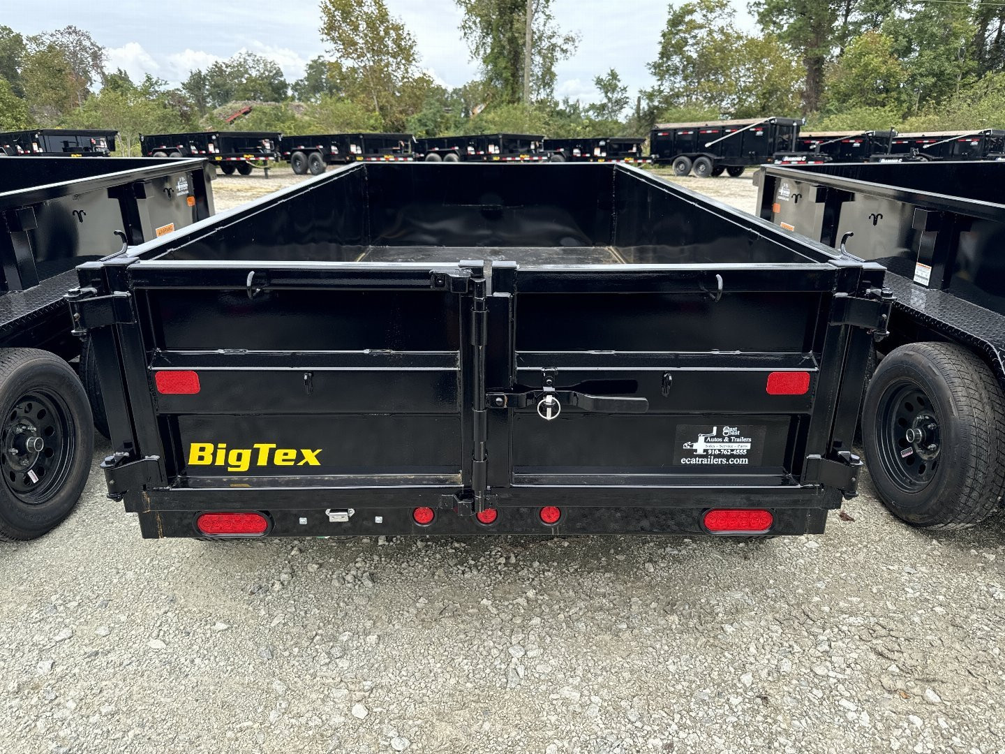 New 2025 Big Tex Trailers 70SR-10-5WDD Dump Trailer
