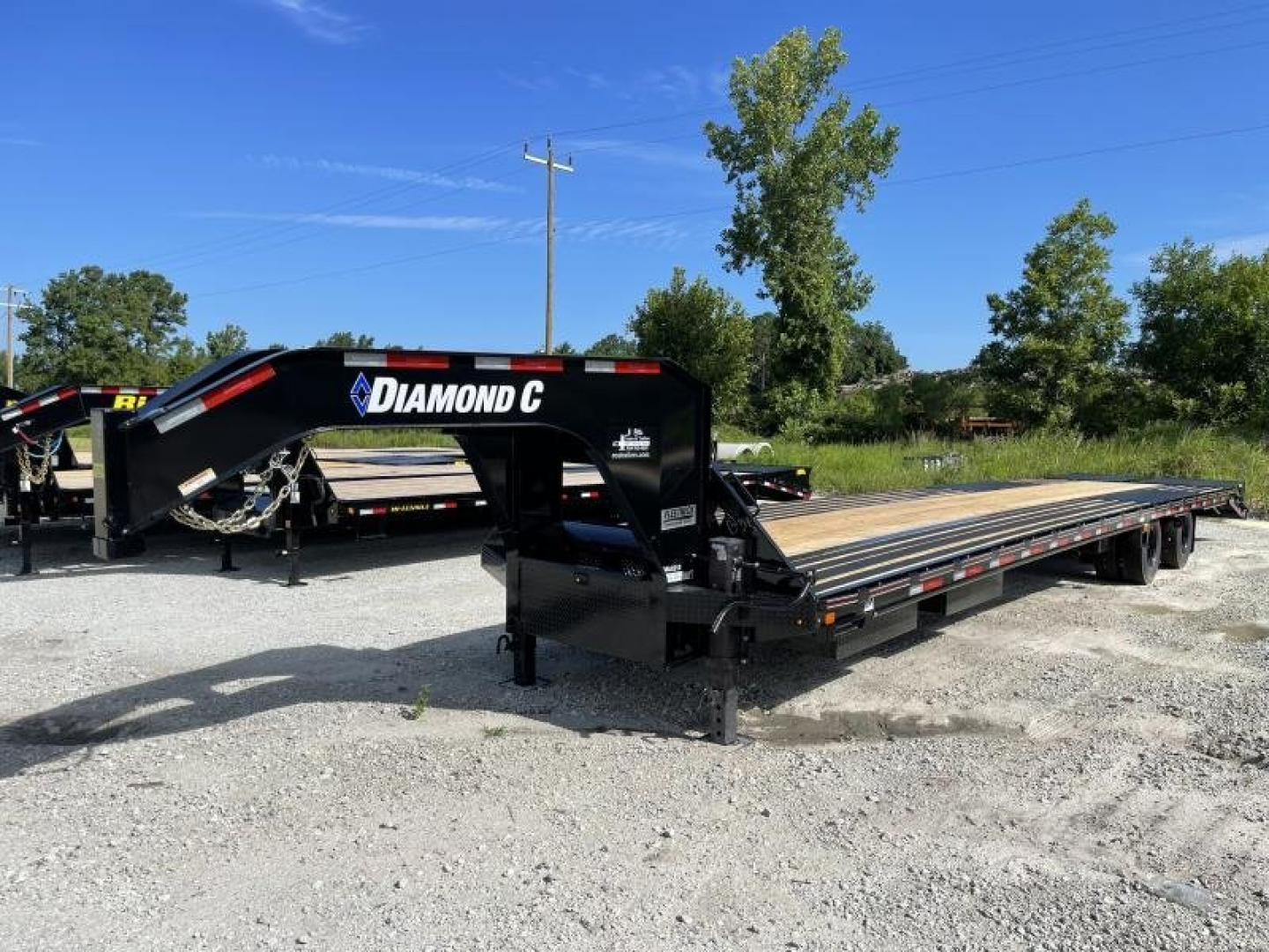 New MEGA DEAL! Diamond C FMAX Gooseneck Trailer with Electric over Hydraulic Brakes LOADED!!