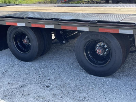 New MEGA DEAL! Diamond C FMAX Gooseneck Trailer with Electric over Hydraulic Brakes LOADED!!