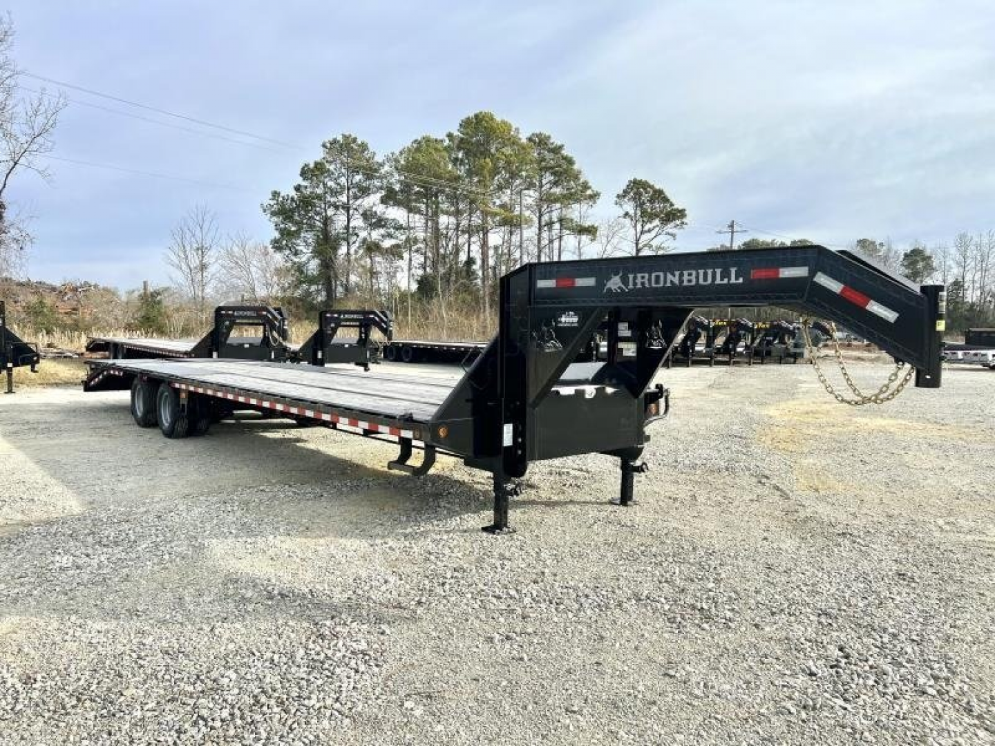 New BLOWOUT DEAL! Iron Bull Dual Tandem 40' Gooseneck Trailer!