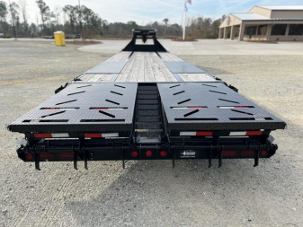 New BLOWOUT DEAL! Iron Bull Dual Tandem 40' Gooseneck Trailer!
