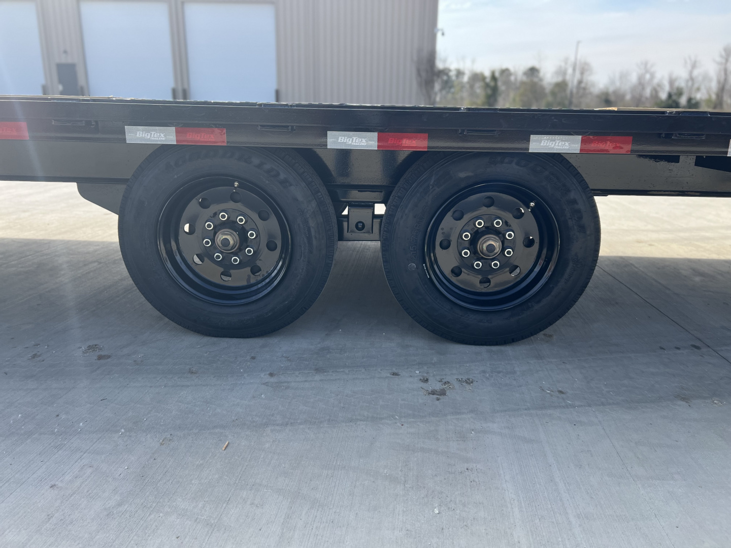 New 2023 BIG TEX TRAILER MFG INC 16GN-30 Flatbed Trailer