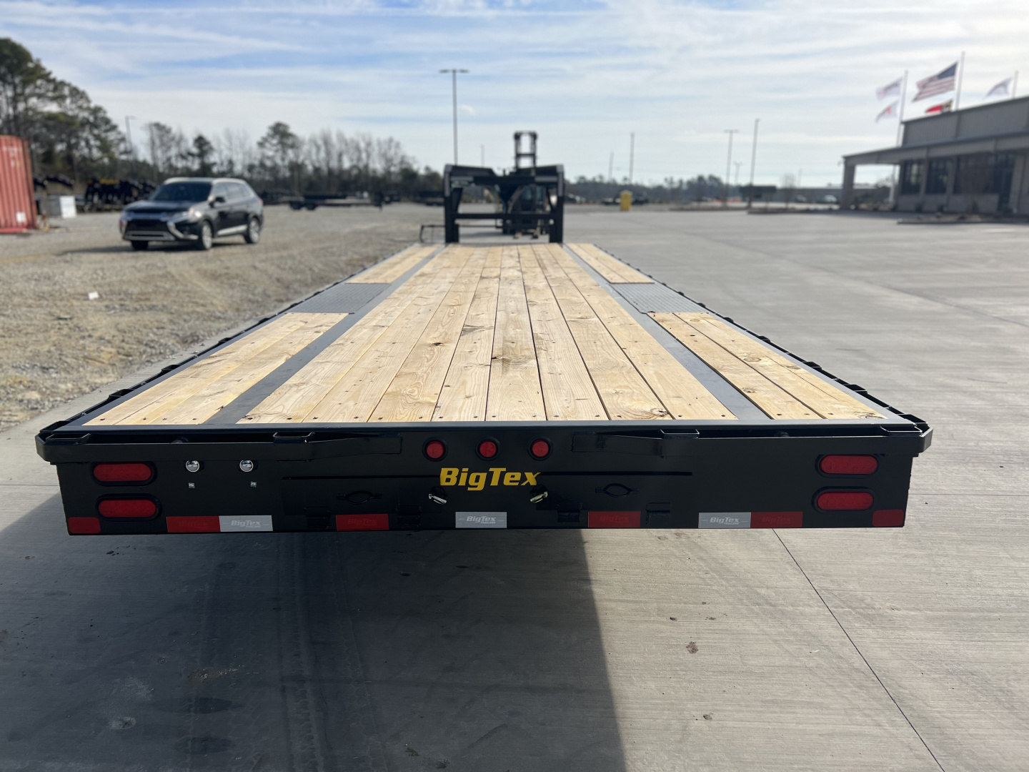 New 2023 BIG TEX TRAILER MFG INC 16GN-30 Flatbed Trailer