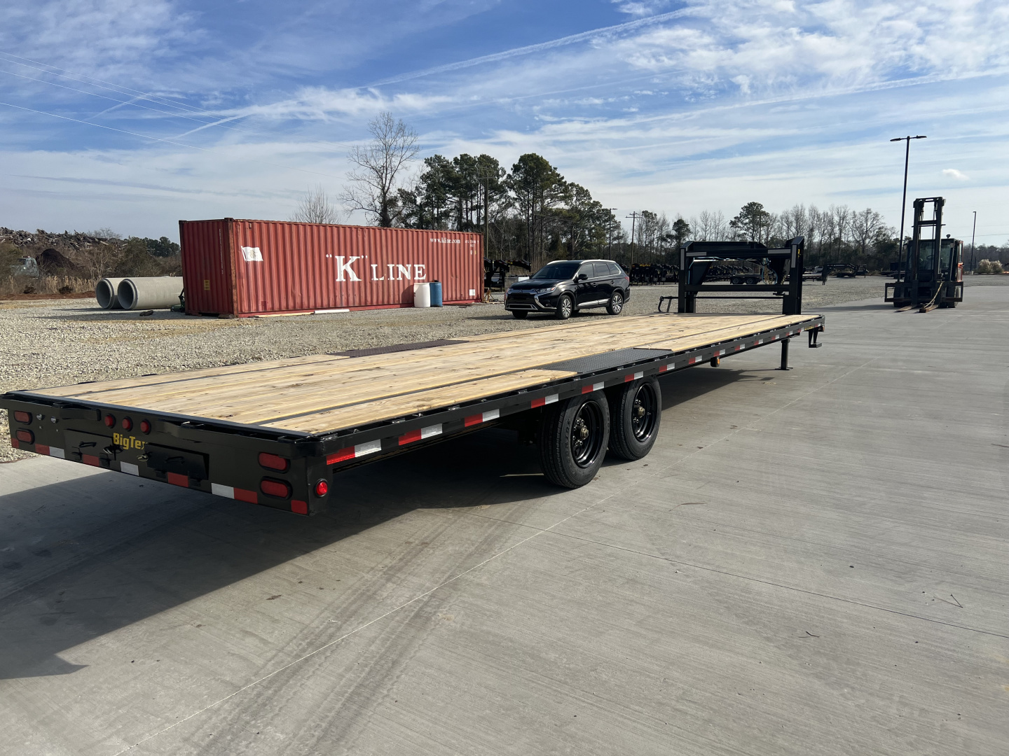 New 2023 BIG TEX TRAILER MFG INC 16GN-30 Flatbed Trailer