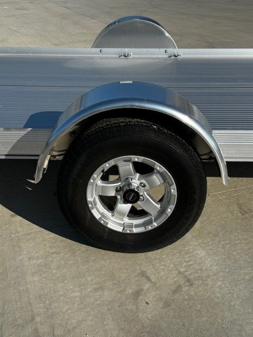 New ALUMINUM TILT Triton 72"x10'