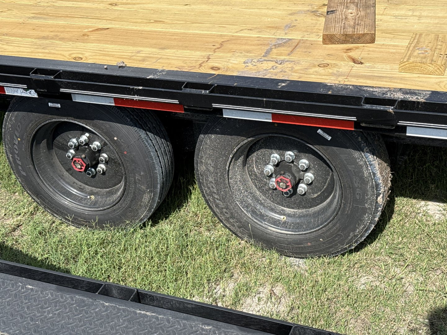 New 2025 Texas Bragg Trailers 35+5 Mega Ramps Flatbed Trailer