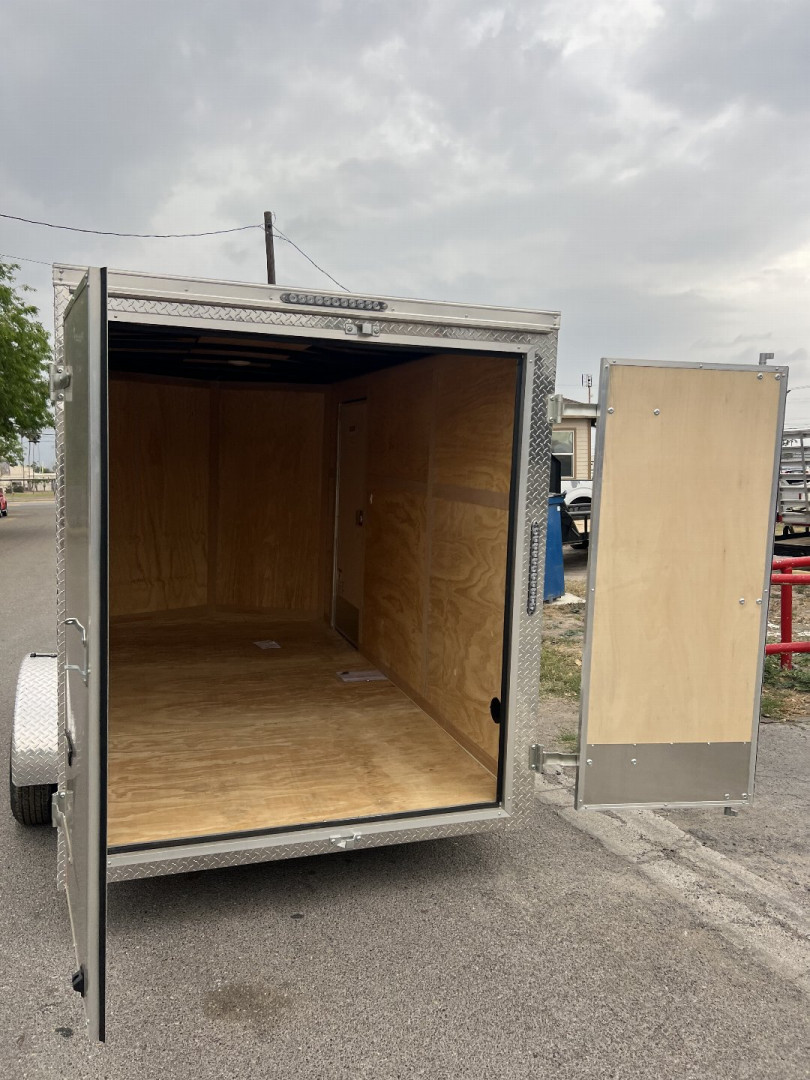 2025 Continental Cargo photo 3