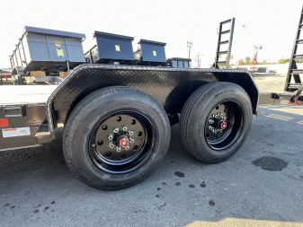New 2025 Texas Bragg 20FT Trailers Equipment Trailer