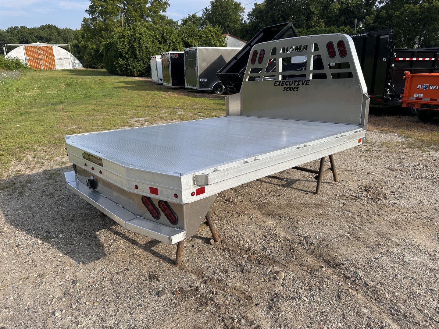 New 2025 Aluma EX 81x102 Long bed Flat bed