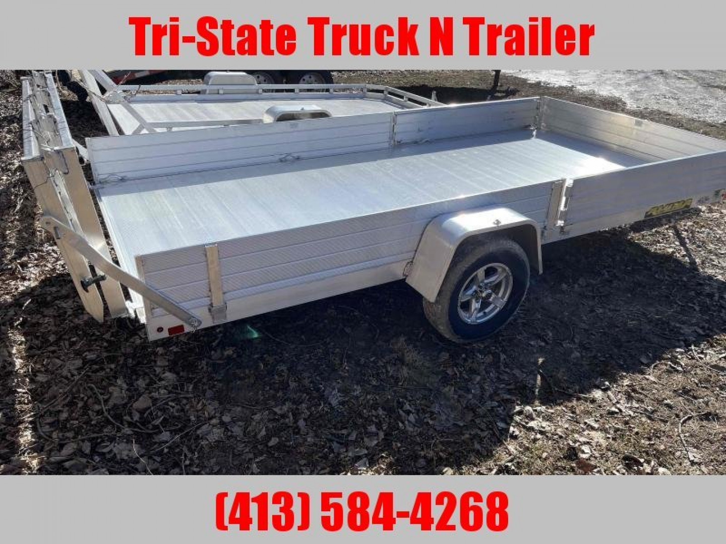 New 2025 Aluma 8114-Bi-Fold Tailgate Solid front/rear sides