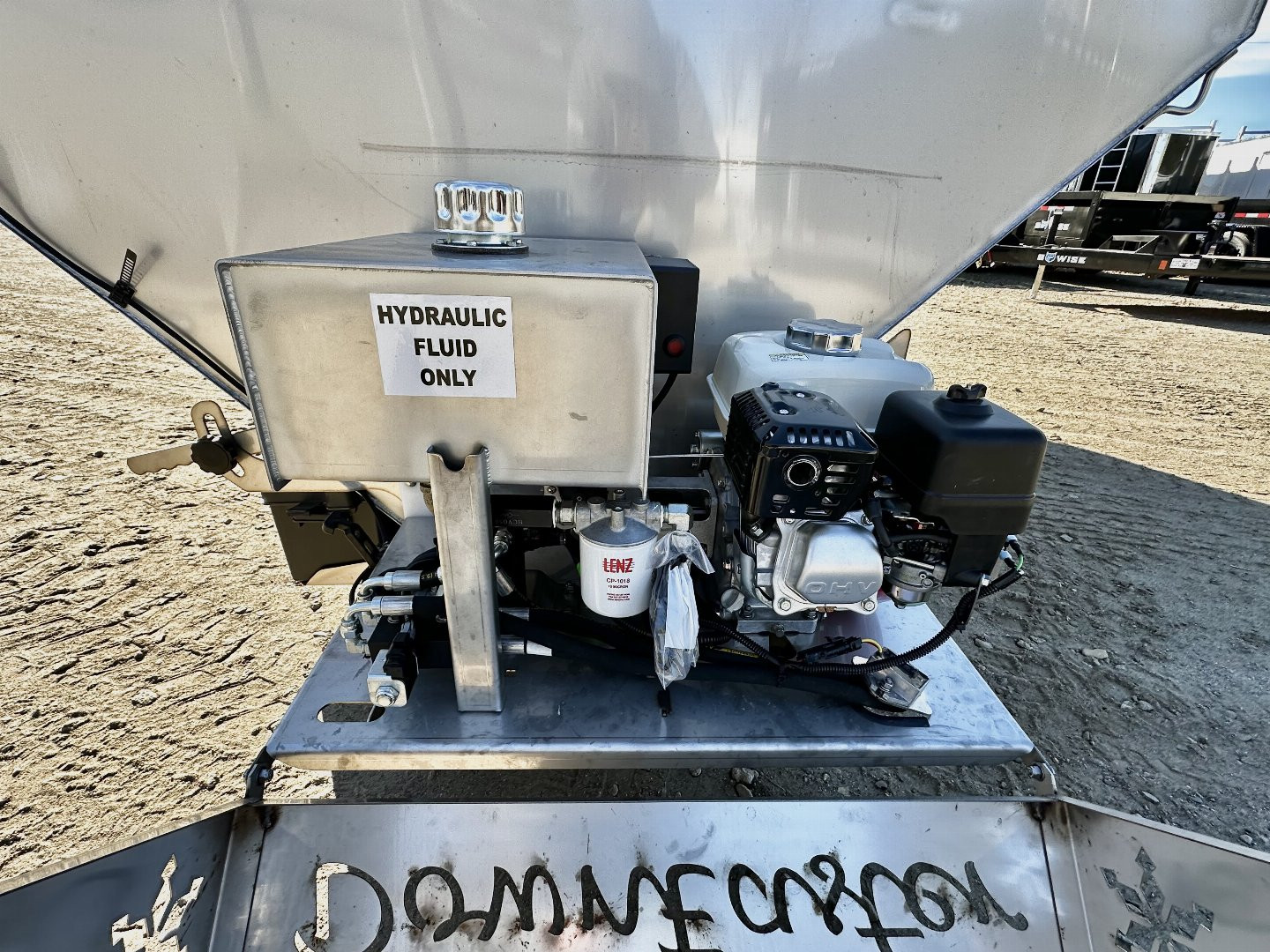 New 2025 DownEaster 10' 6 yrd Self contained Hydraulic