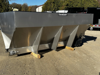New 2025 DownEaster 10' 6 yrd Self contained Hydraulic