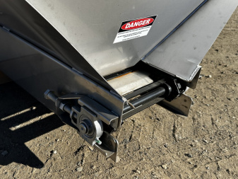New 2025 DownEaster 10' 6 yrd Self contained Hydraulic