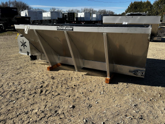 New 2025 DownEaster 9' 3.5 yrd Briggs Wirless control