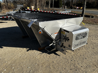 New 2025 DownEaster 9' 3.5 yrd Briggs Wirless control