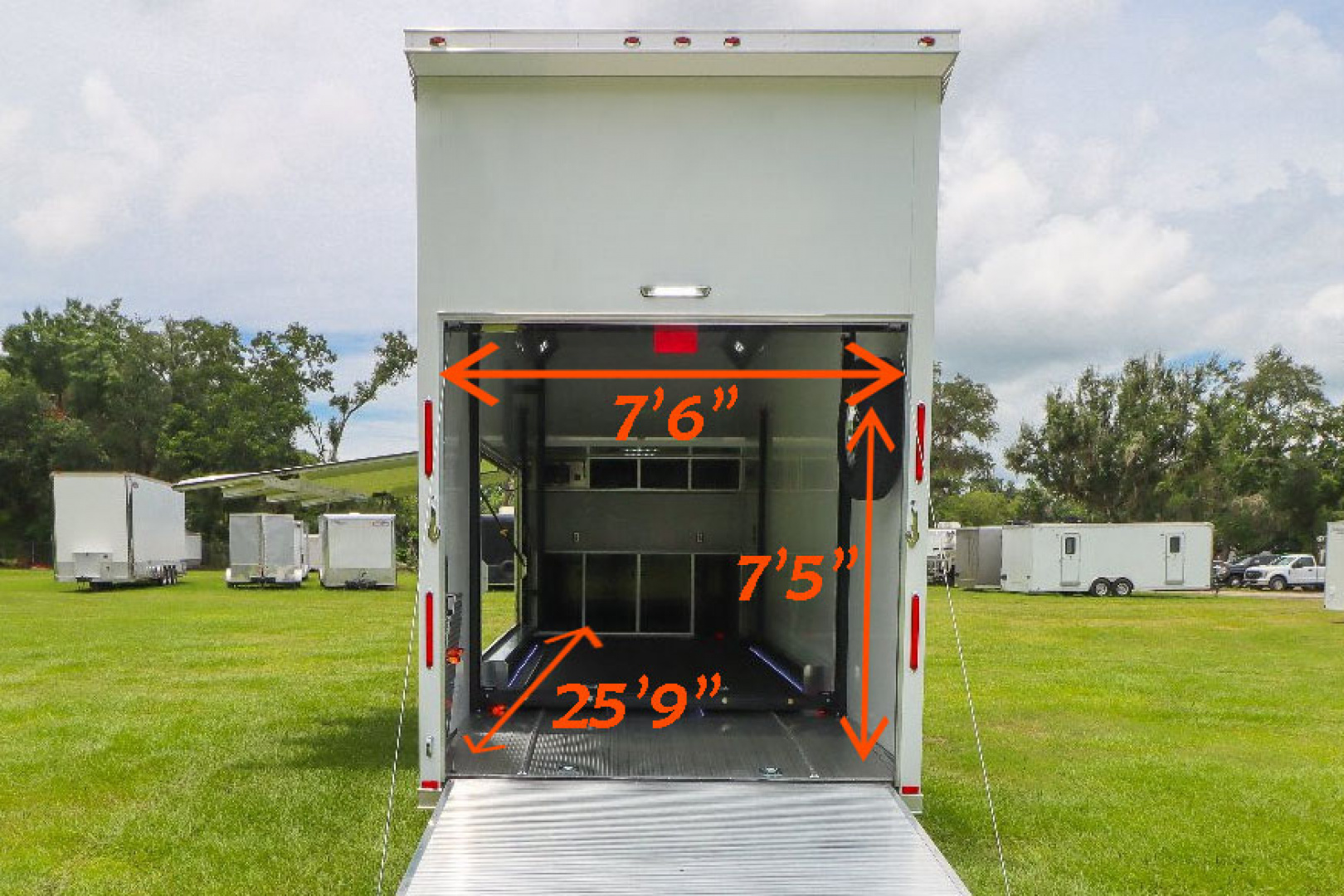 New 2025 8.5X28 inTech Stacker