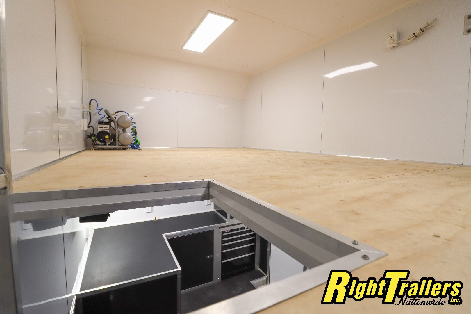 Used 2023 8.5X34 Vintage Trailers Stacker