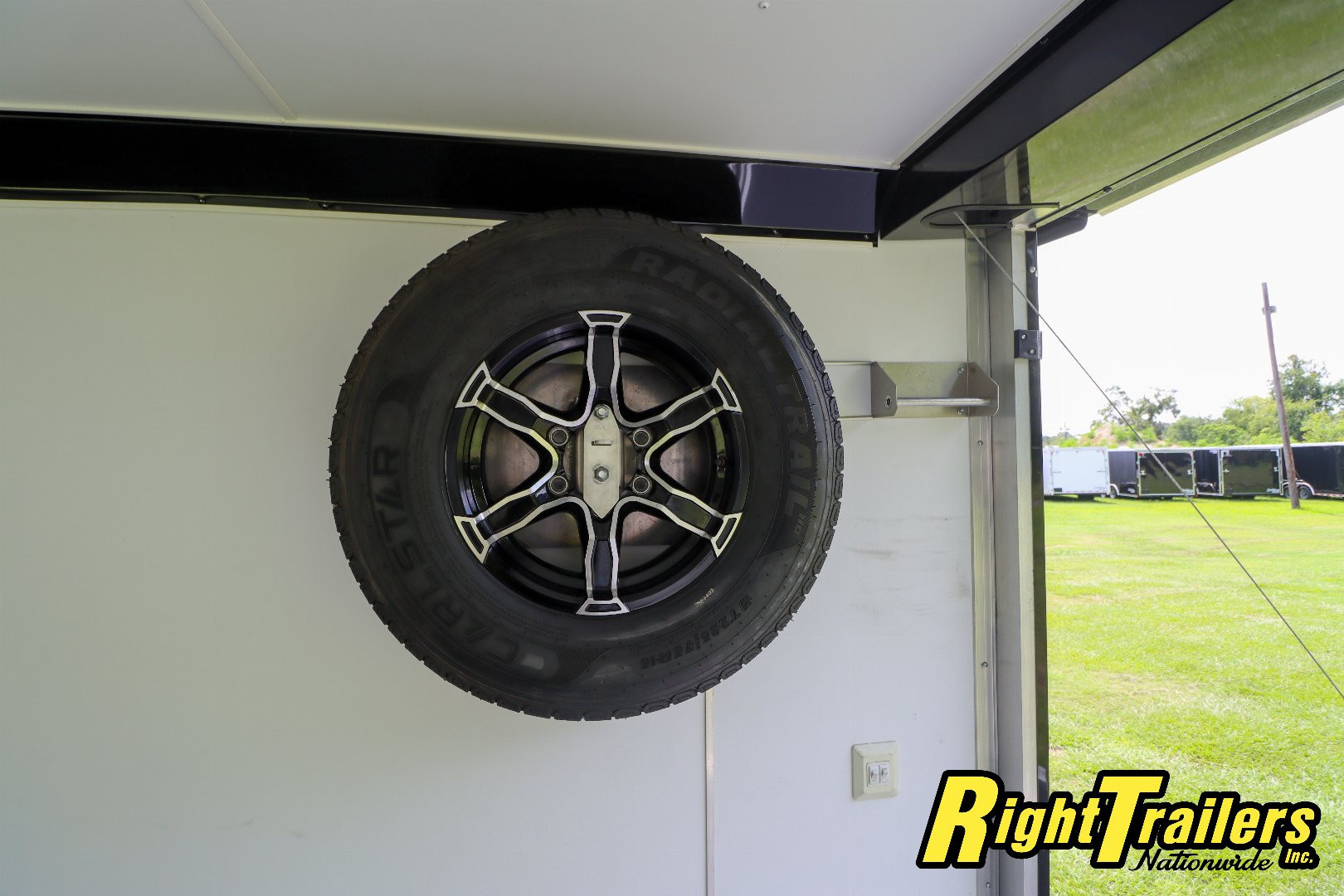 Used 2023 8.5X22 Bravo RACE TRAILER