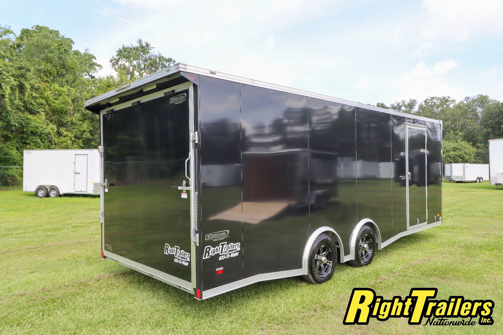 Used 2023 8.5X22 Bravo RACE TRAILER