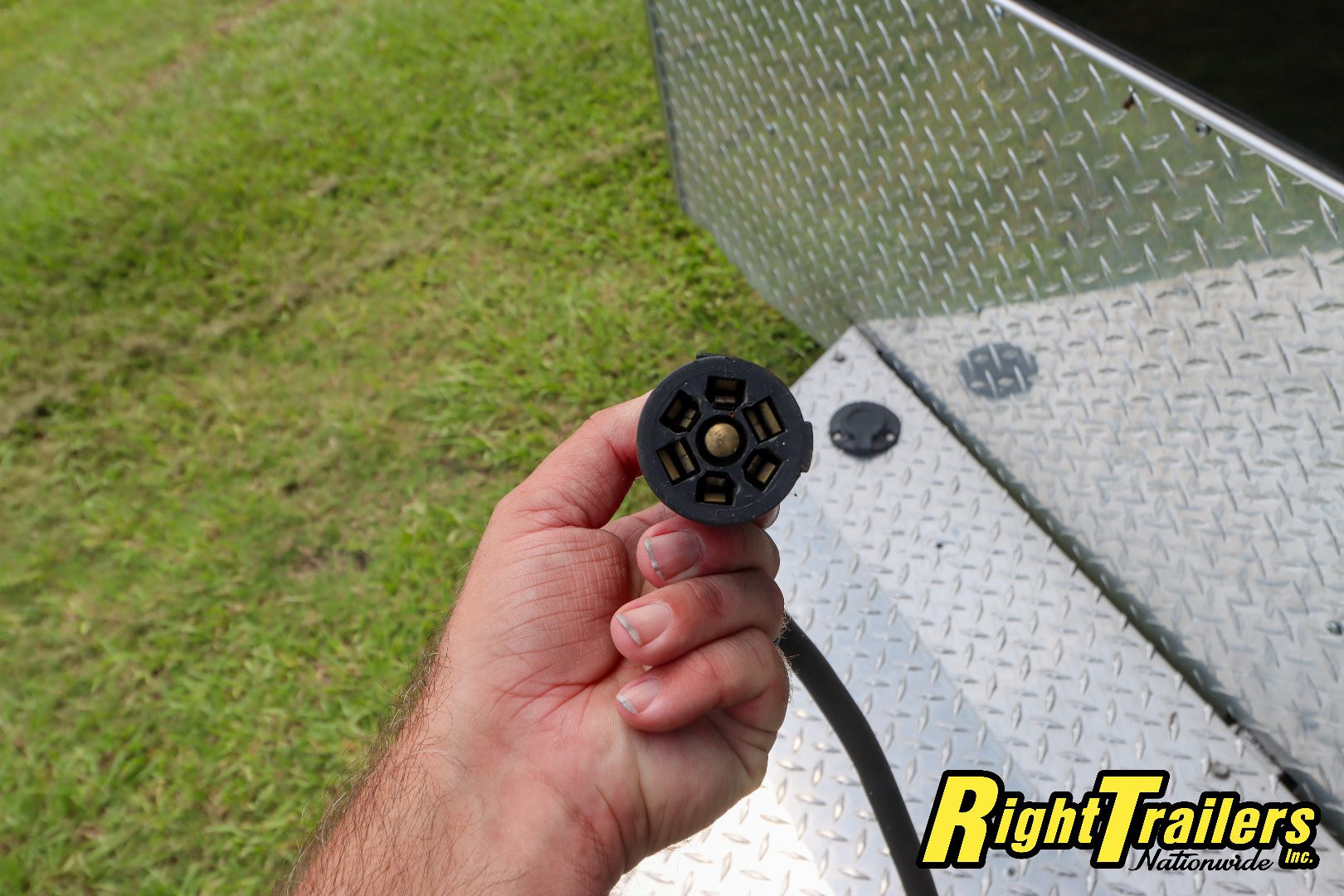 Used 2023 8.5X22 Bravo RACE TRAILER