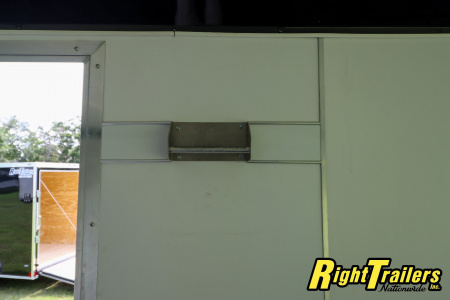 Used 2023 8.5X22 Bravo RACE TRAILER