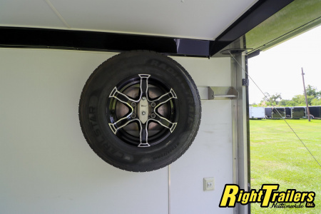 Used 2023 8.5X22 Bravo RACE TRAILER