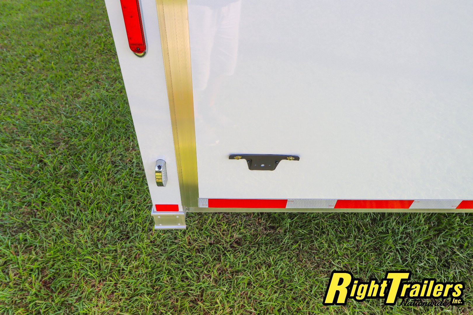 New 2025 8.5X24 inTech Stacker