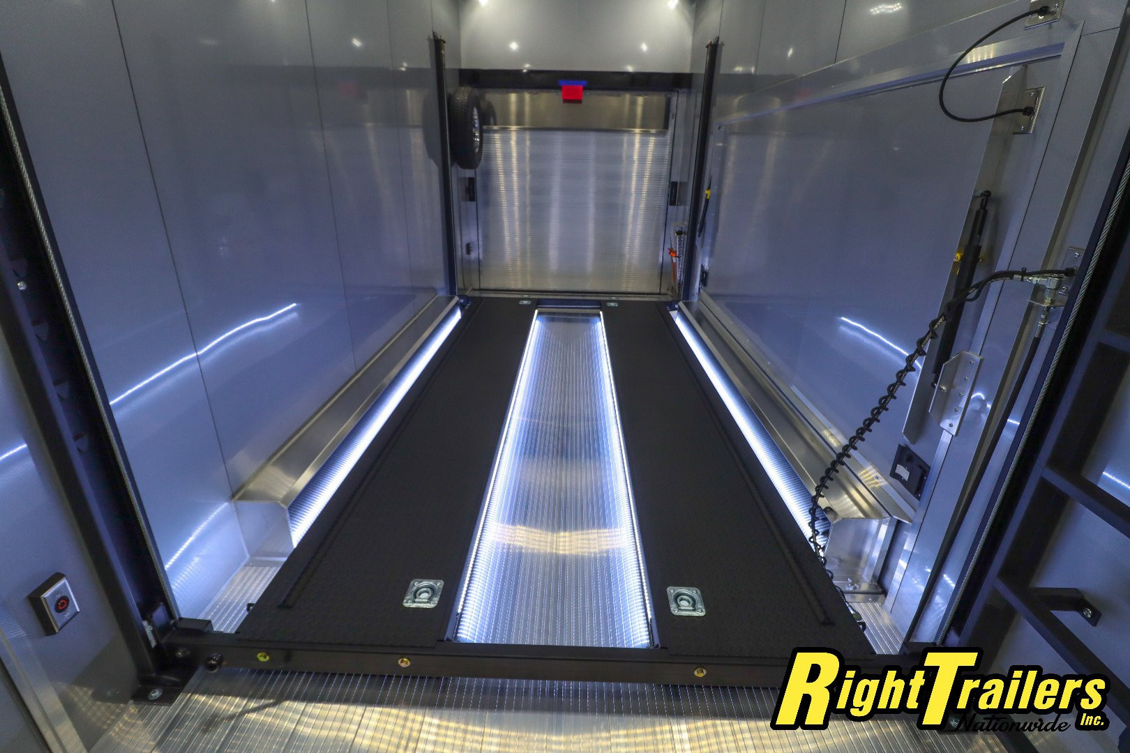 New 2025 8.5X24 inTech Stacker