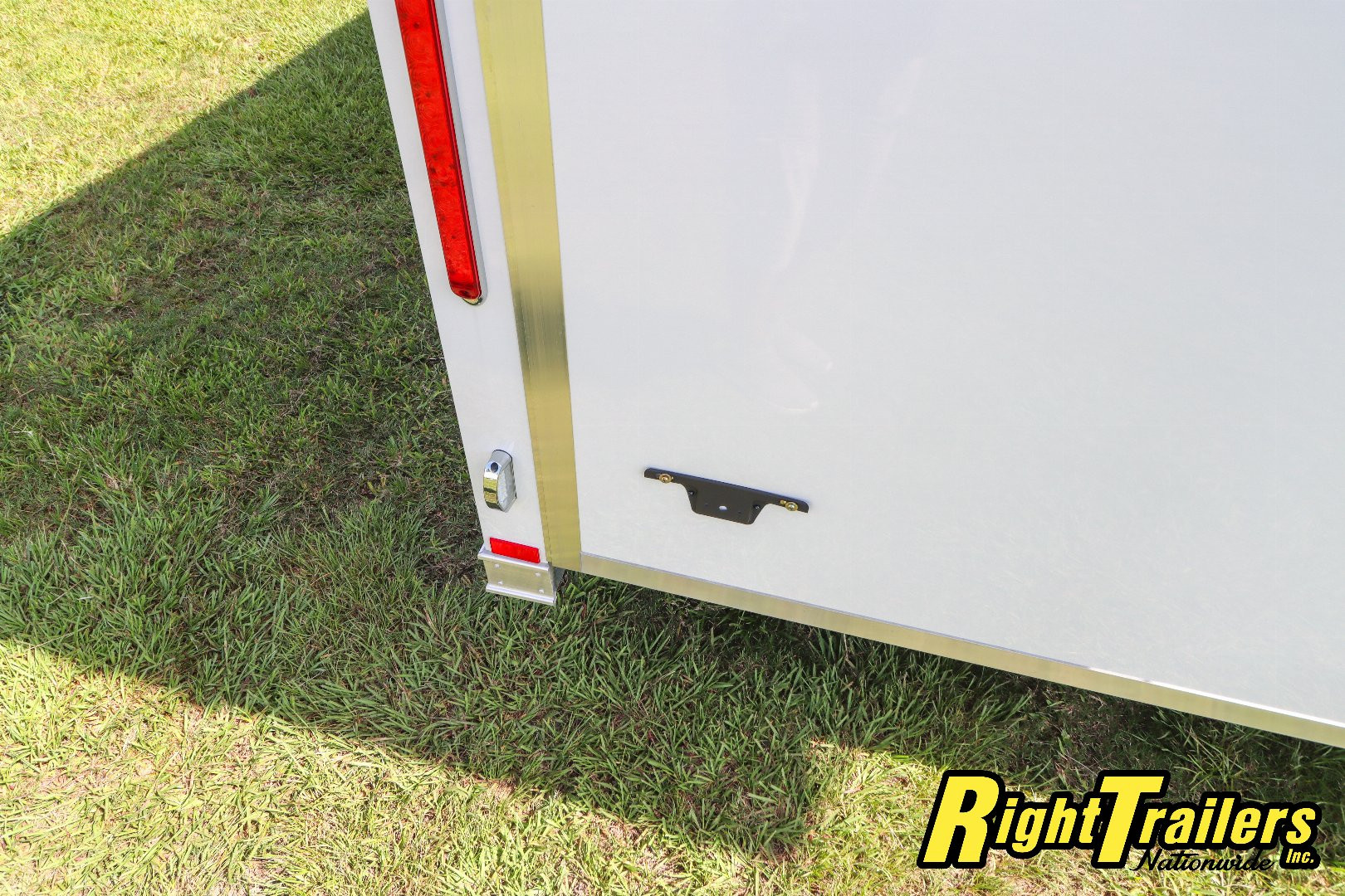 New 2025 inTech Trailers 8.5x28 Race Trailer