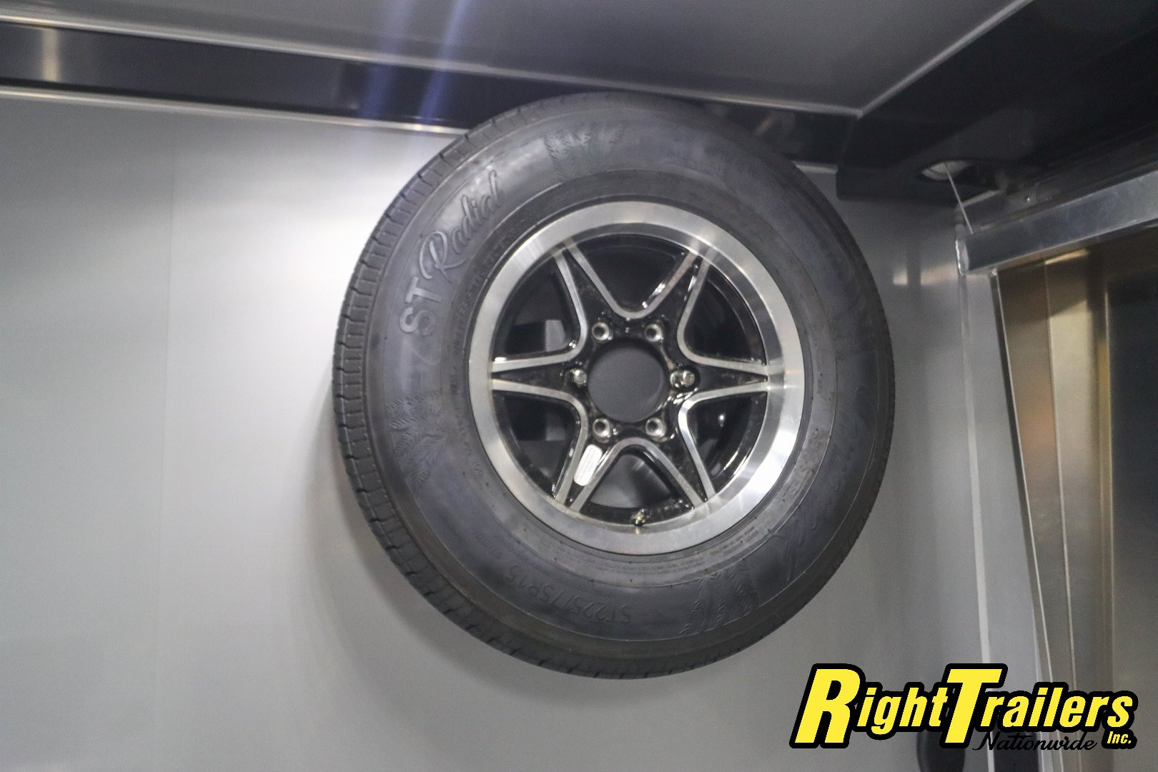 New 2025 inTech Trailers 8.5x28 Race Trailer