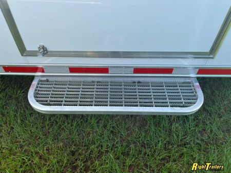 New 8.5x32 intech Race Trailer